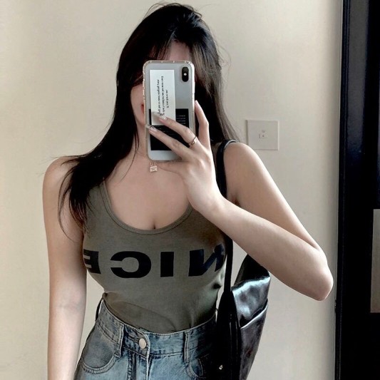 U领字母休闲吊带背心